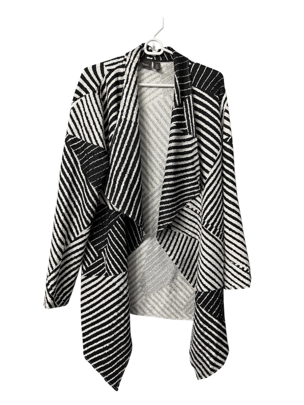 Chico’s Travelers Black White‎ Geometric Crinkle Knit Open Front Cardigan Size 3
